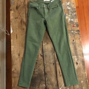 Levi’s 711 Skinny Green Jean Size 24 Khaki Green